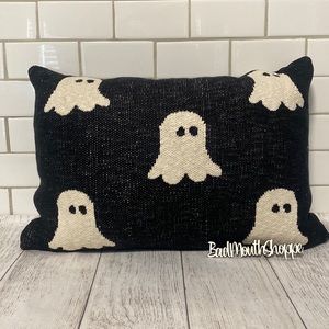 Rachel Zoe Black and White Knit Ghost Throw Pillow (2)